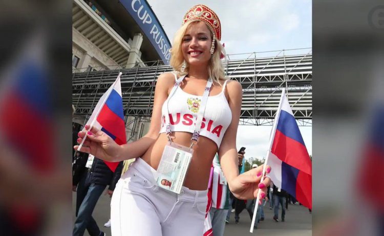 This Russian hottest football fan Natalya Nemchinova turns ...