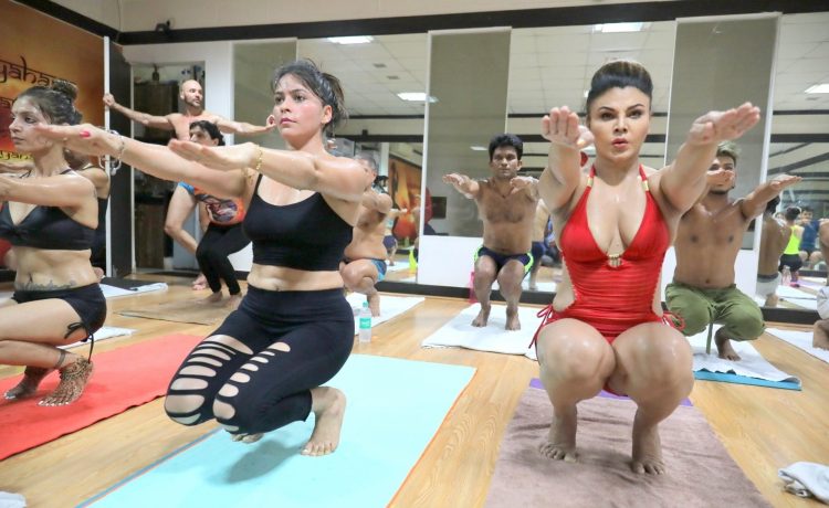 Rakhi Sawant, Rakhi Sawant practices yoga, Fourth International Yoga Day, Bollywood news, Entertainment news