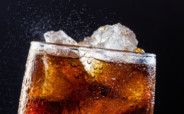 soda,drinking Soda,affect body,excessive soda consumption,health problems,Reproductive side effects,Weak teeth and gums,Disturbed digestive tract,Risk of obesity,Kidney issues,Asthma,Brittle bones,Risk of heart disease,adults,Health news,Lifestyle news