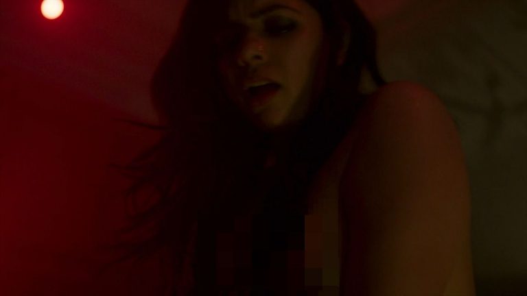 Rajshri Deshpande in reality performs topless love-making 