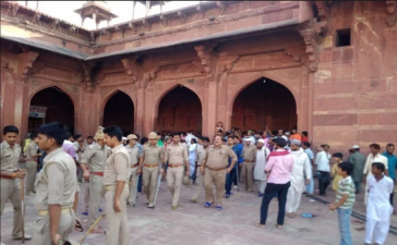 Agra, Fatehpur Sikri, Salim Chisti dargah, Shopkeepers, Tourists, Uttar Pradesh, Regional news